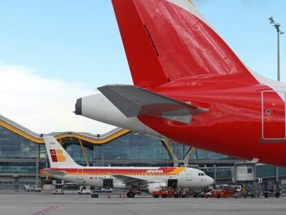 Aviones de Iberia en el aeropuerto Adolfo Su&aacute;rez Madrid-Barajas.