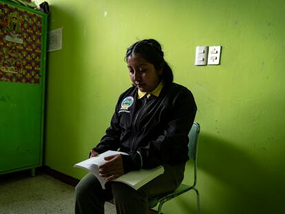 Alma Rita Gómez, hablante de mixteco, estudia en Tamazulapan del Progreso, en Oaxaca.