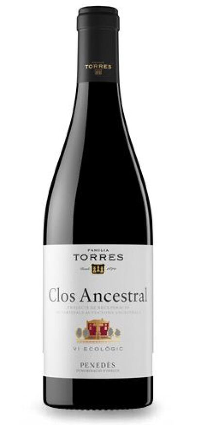 Familia Torres recupera y rescata del olvido una nueva variedad originaria del Penedès, moneu, para su nuevo vino ecológico del Penedès, Clos Ancestral 2019, procedente de la finca del Castell de la Bleda, en Santa Margarida i Els Monjos. Además de esta variedad, es un coupage de dos uvas autóctonas, cultivadas en ecológico: ull de llebre (tempranillo), de cepas de 40 años, y garnacha. Cada variedad se vinifica y se cría por separado. El resultado es un vino fresco y aromático, con complejidad y equilibrio, fruto de una añada seca. Precio: 14,95 euros. 