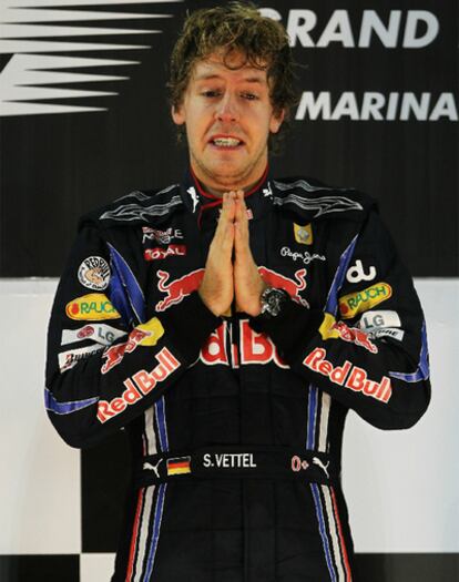 Vettel, emocionado en el podio