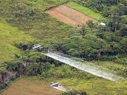 Fumigaciones con glifosato sobre cultivos de coca en Colombia.