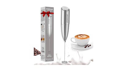 Básicos de cocina sobre fondo blanco.