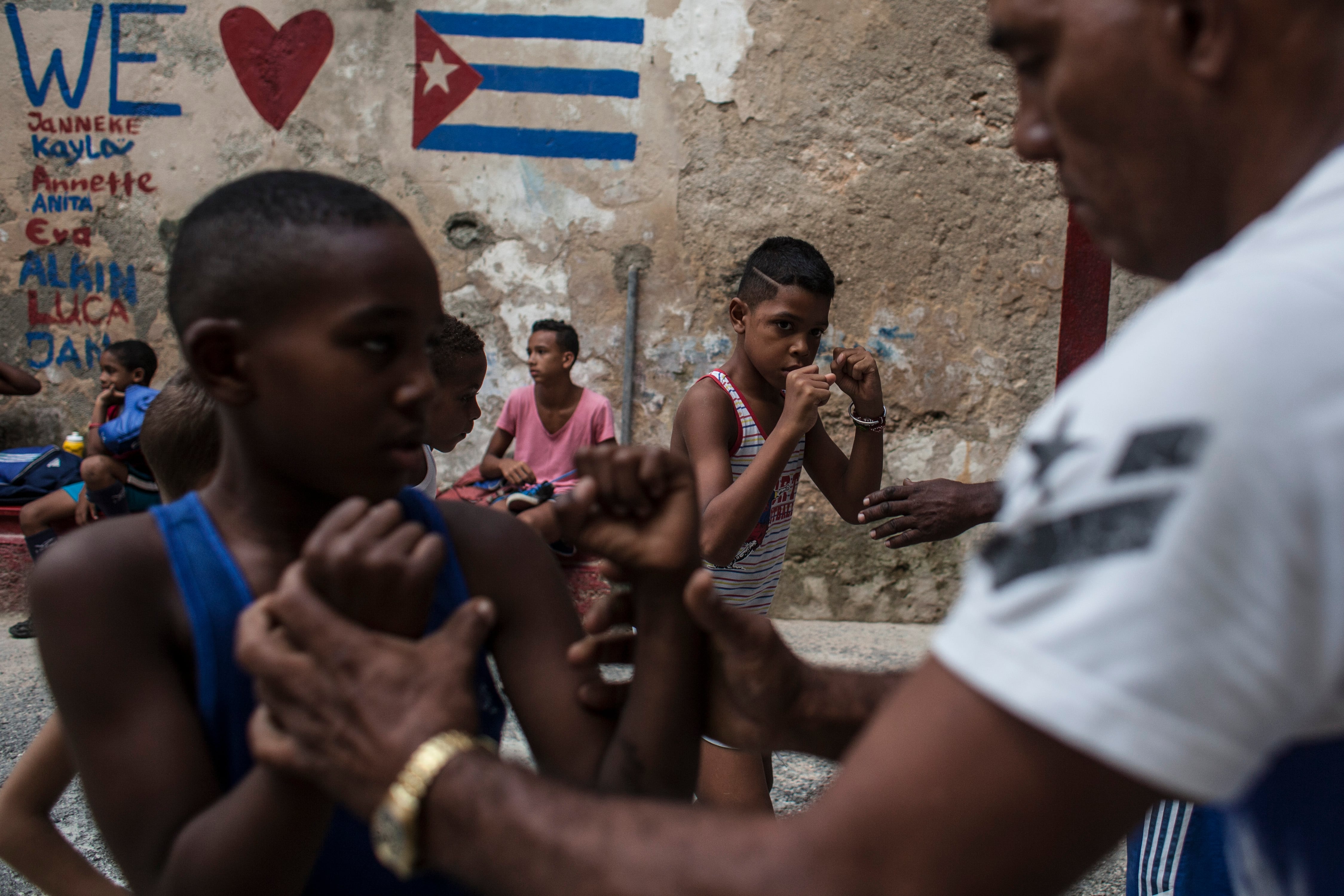 Medidas tardías para Cuba