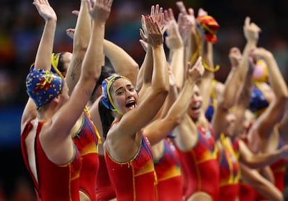 Las jugadoras de la seleccin femenina de waterpolo celebran el triunfo ante Australia en la final.