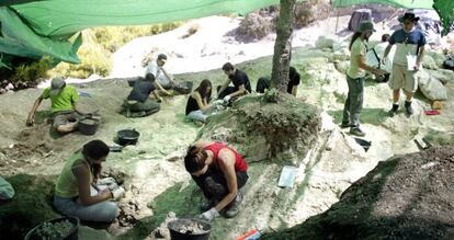 Una excavación en el yacimiento del cerro de Batallones en 2012.