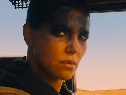 Charlize Theron como Imperator Furiosa en 'Mad Max: Furia en la carretera'.