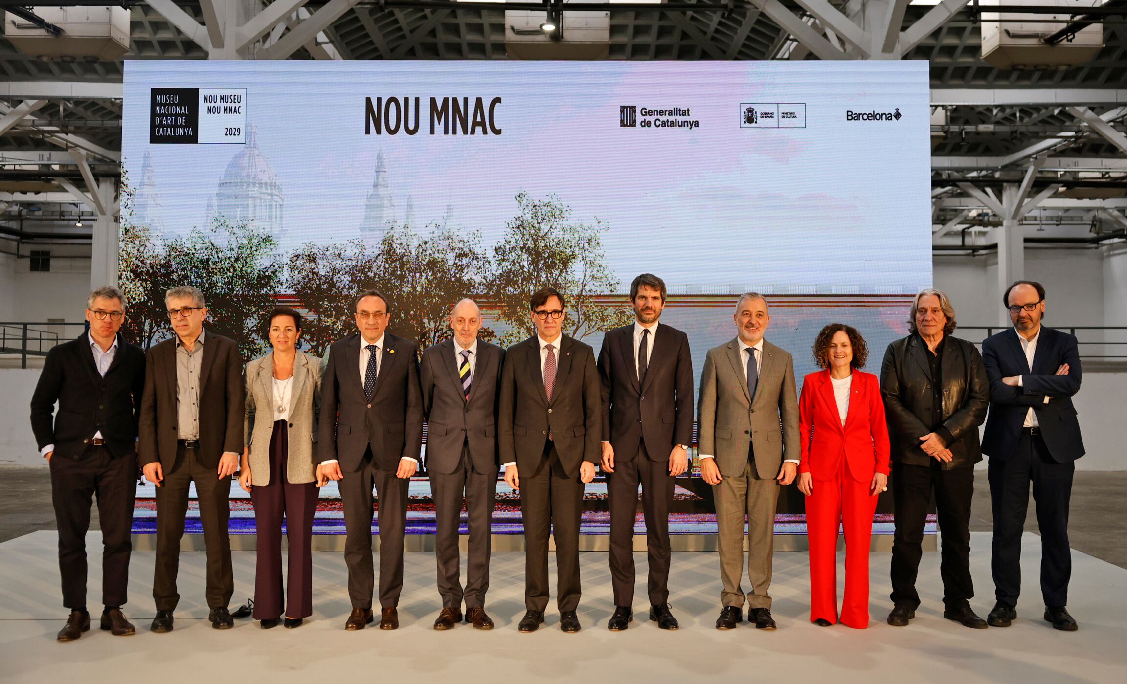 Presentación pública del proyecto arquitectónico de ampliación del MNAC con todas las autoridades.