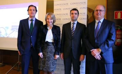 De izquierda a derecha, el subdirector general Luis Guzman, la directora de Estudios Rose Marie Boudeguer, el director de Gestión Diego Corral y el director de Estrategia Miguel Angel García
