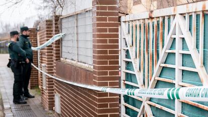 La vivienda donde fue hallado el cuerpo de una mujer embarazada asesinada a cuchilladas por su expareja, el 29 de diciembre en Escalona, Toledo.