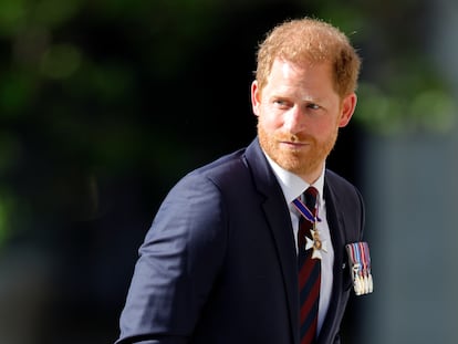 El príncipe Enrique en el servicio del décimo aniversario de la Fundación Invictus Games en la Catedral de San Pablo, el 8 de mayo de 2024 en Londres, Inglaterra.