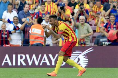 Neymar celebra su primer gol frente al Athletic.