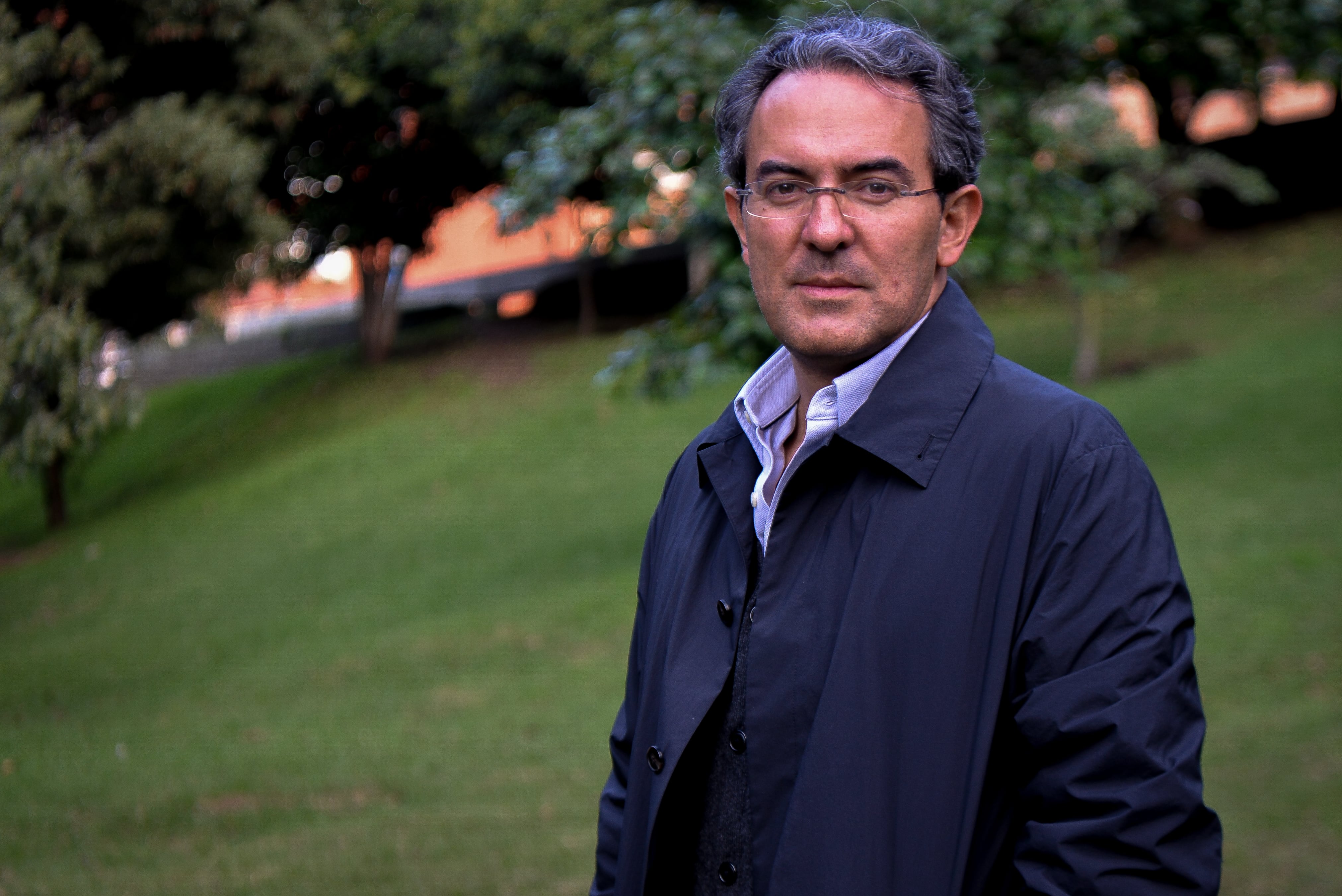 El escritor colombiano Juan Gabriel Vásquez, en Bogotá, Colombia.