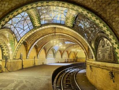 La estaci&oacute;n de metro del Ayuntamiento (City Hall), en Nueva York, con las b&oacute;vedas de Rafael Guastavino, que fue inaugurada en 1904. 