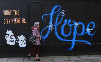 Un grafiti en las calles de Dublín: "Lo que necesita esta ciudad es esperanza"