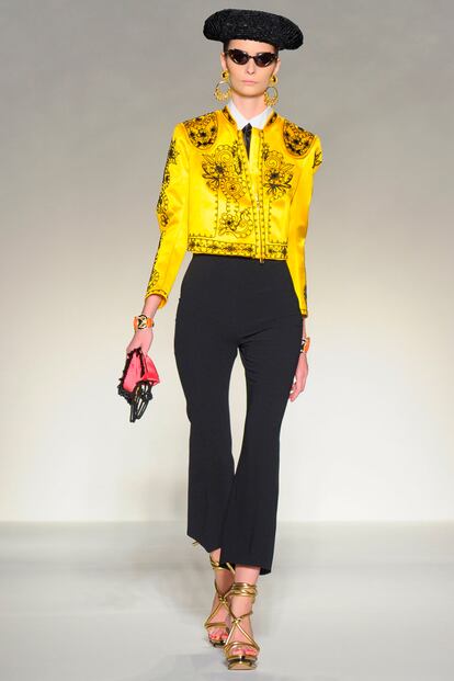 Moschino primavera verano 2012