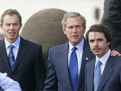 Blair, Bush y Aznar, en la cumbre de las Azores, el 16 de marzo de 2003.