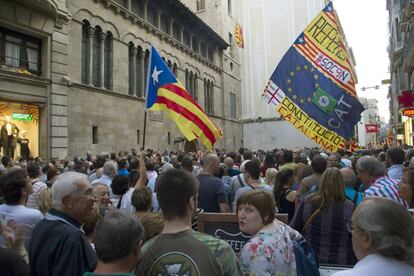 A demonstration against the mayor of Lleida, who has refused to support the referendum.