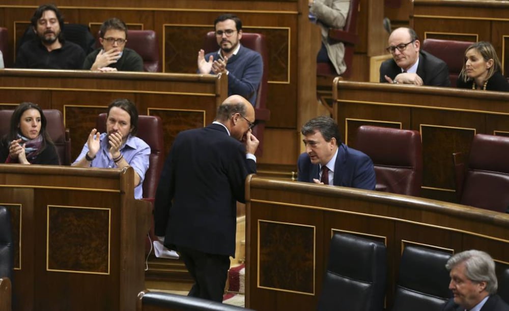 El Gobierno ve más cerca el apoyo del PNV para aprobar los Presupuestos ...
