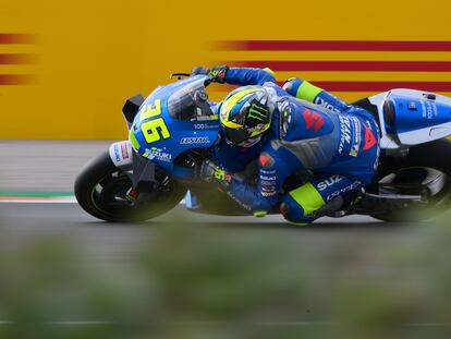 El piloto del Suzuki Ecstar, Joan Mir, durante los entrenamientos del GP de la Comunidad Valenciana en el circuito de Cheste.