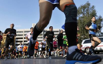 Corredores por las calles de Valencia.