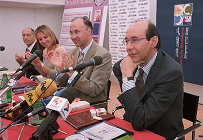 De izquierda a derecha, Antonio Piedra, Inés Jiménez, Ramiro Ruiz Medrano y Francisco Rico.