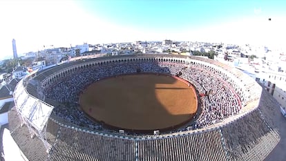 La plaza de La Maestranza, en tarde de la Feria de Abril.