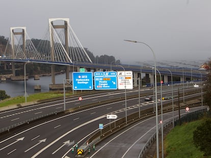 Vista de la AP-9 a su paso por Vigo (Pontevedra).