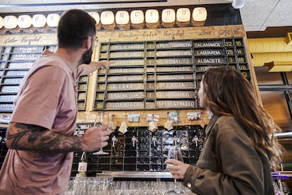 Grifos de vinos en La Caníbal, de Madrid. Imagen proporcionada por el bar.