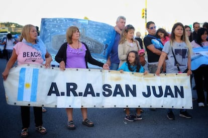 Los familiares del ARA San Juan contin&uacute;an con la esperanza de reencontrarse con los 44 tripulantes.