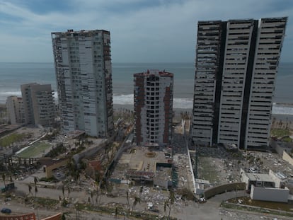 Aerial view of the hotel zone in Punta Diamante in Acapulco, after the passage of Hurricane Otis, in the state of Guerrero (Mexico).