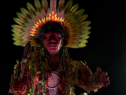 Comparsa de la escuela de samba Academicos do Salgueiro en el Carnaval de Río de Janeiro el 11 de febrero 2024.