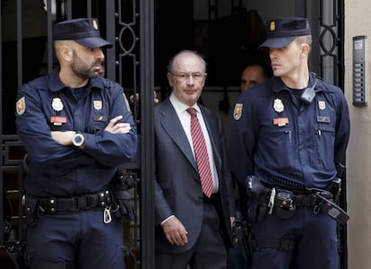 Rodrigo Rato, en una actuación policial llevada a cabo en 2017. 