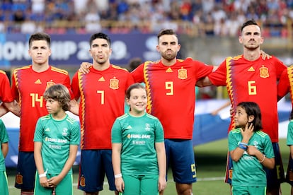 Fabian Ruíz y Carlos Soler en un partido de la selección sub-21 junto a Igor Zubeldia y Borja Mayoral.