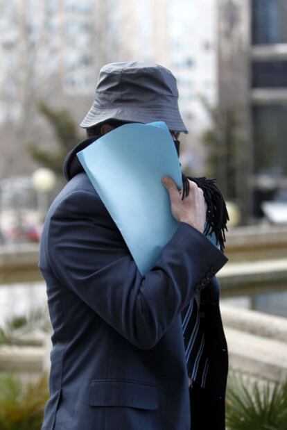 David Sancio, uno de los porteros que presenció el suceso a la entrada de la Audiencia Provincial.