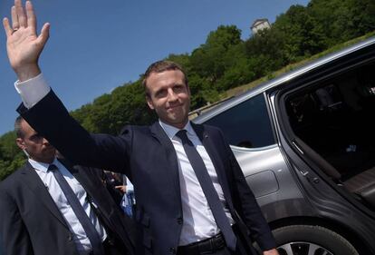 Emmanuel Macron en Suresnes, este domingo.