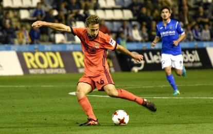 Canales marca desde fuera del &aacute;rea ante el Lleida.