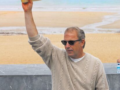 <b>Mientras algunos bromean sobre él, BP ha aceptado la ayuda de Kevin Costner.</b>