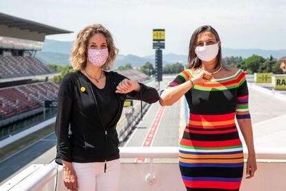 La exconsejera de Empresa Àngels Chacón con la ya expresidenta del circuito de Montmeló, Maria Teixidor, en su nombramiento. .