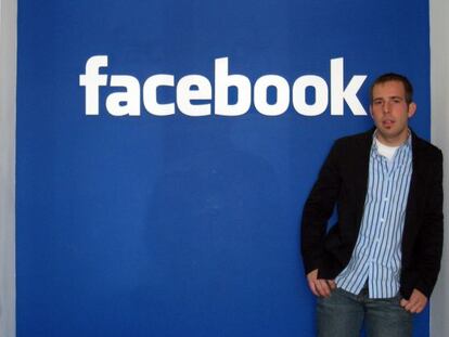 Javier Oliván, en la antigua sede de Facebook en Palo Alto.