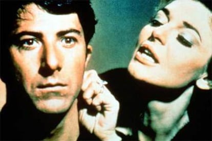 Dustin Hoffman y Anne Bancroft, en una imagen de <i>El graduado</i>.