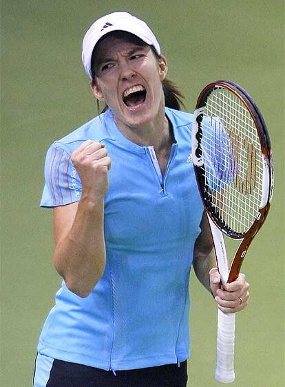 Henin se resarce de la victoria de Mauresmo en el Abierto de Australia derrotando a la tenista gala en el Masters de Madrid. Antes, la belga cae en la final del US Open ante María Sharapova.