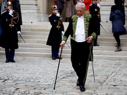 Mario Vargas Llosa, en París el 9 de febrero de 2023, el día de su ingreso en la Academia Francesa.