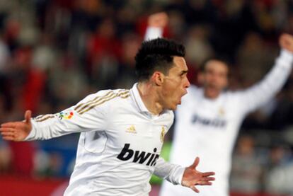 José Callejón celebrates his winning goal against Mallorca.