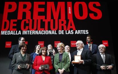 La presidenta de la Comunidad de Madrid Esperanza Aguirre durante la entrega de los Premios de Cultura 2010 