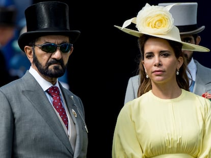 El emir de Dubái junto a su entonces esposa, la princesa Haya, en 2017 en Epsom, Inglaterra.