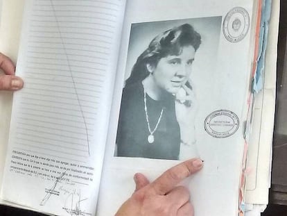 Detalhe do arquivo sobre a desaparecida ítalo-argentina Rafaella Filipazzi, identificada na Argentina em agosto de 2016, quase 30 anos depois de seu assassinato.