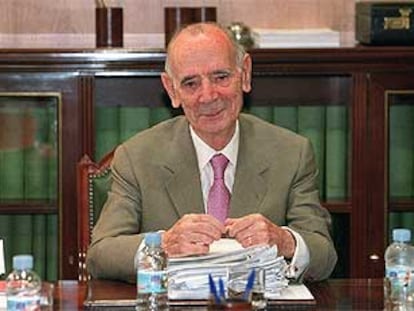 Jesús Cardenal, fiscal general del Estado, en una reunión del Consejo Fiscal.