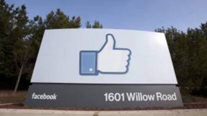 Imagen de archivo de una señal en la sede corporativa de Facebook en Menlo Park, California, Estados Unidos.  EFE/Archivo