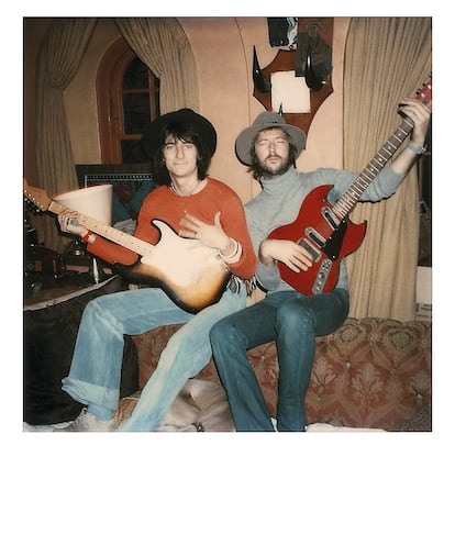 Eric Clapton y Roonie Wood, fotografiados por Pattie Boyd.