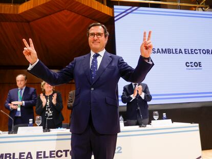 Antonio Garamendi celebra su reelección como presidente de la CEOE este miércoles en Madrid.